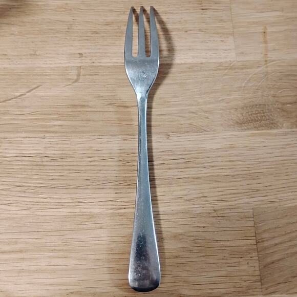 Gorham Colonial Tipt 8 1/8" 3 Tine Dinner Fork Glossy Stainless Steel Japan - Picture 4 of 6